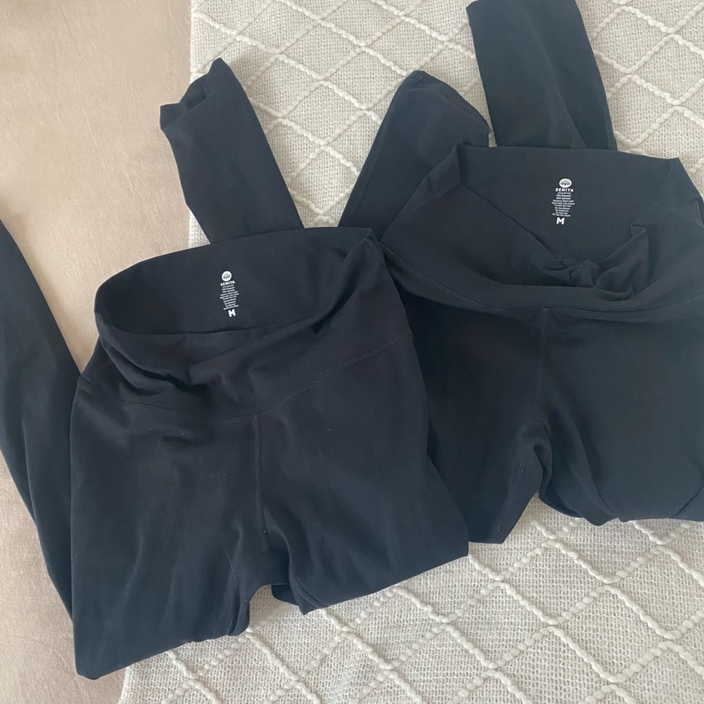 Senita Athletic Salutation Leggings size medium